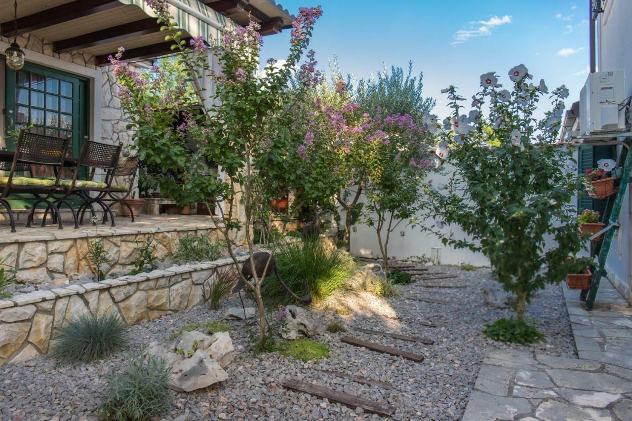 Villa Nika Selce Bagian luar foto