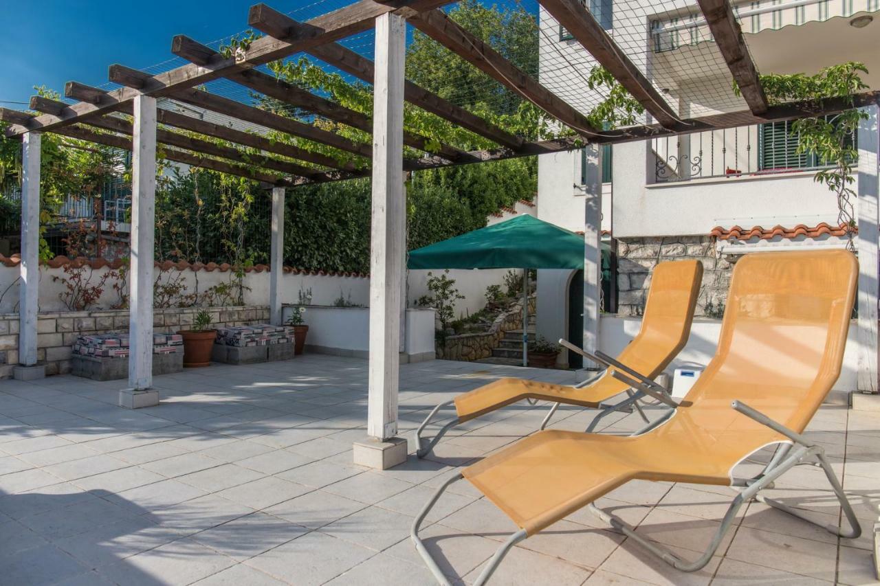 Villa Nika Selce Bagian luar foto