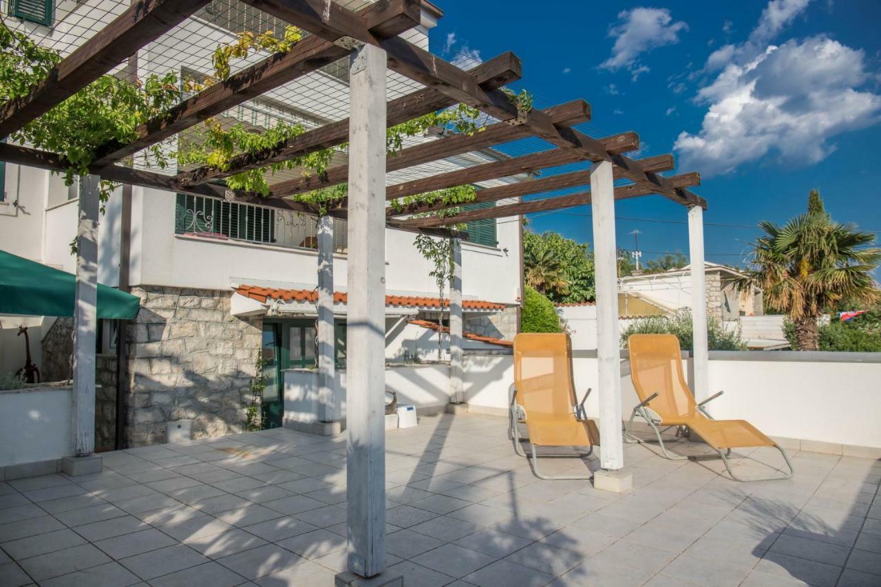 Villa Nika Selce Bagian luar foto
